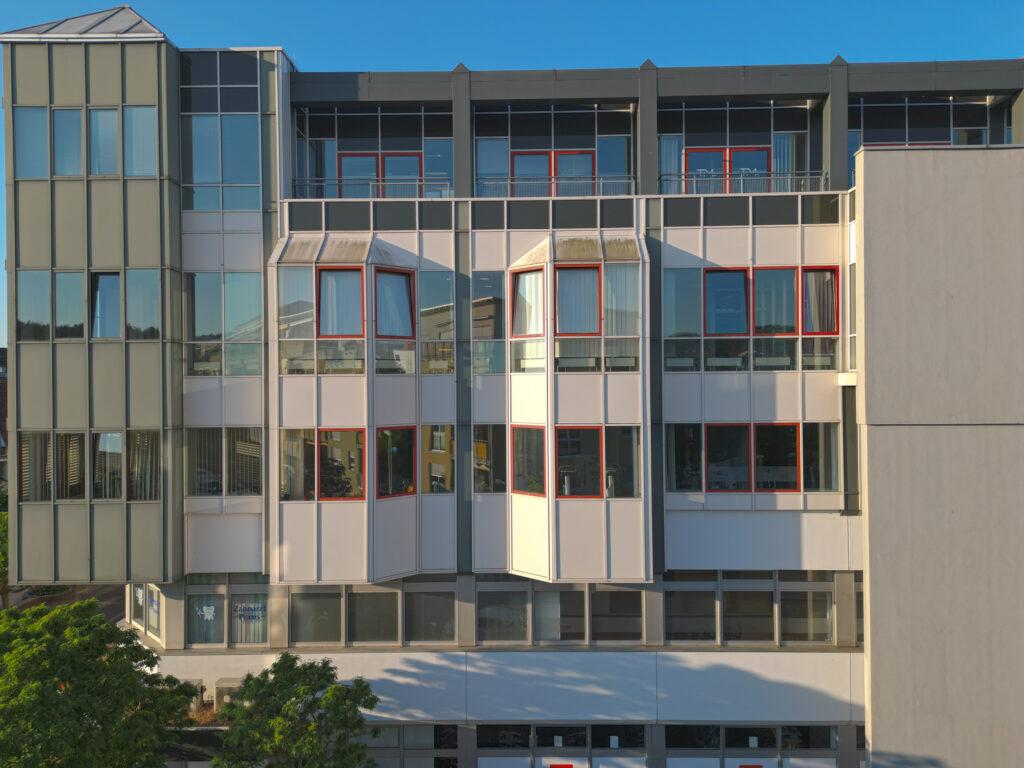 Place4. Ihr Platz zum Arbeiten.Leben.Einkaufen. Die zentrale Innenstadtlage in Friedrichsdorf bietet zahlreiche Vorteile für Ihr neues Büro.